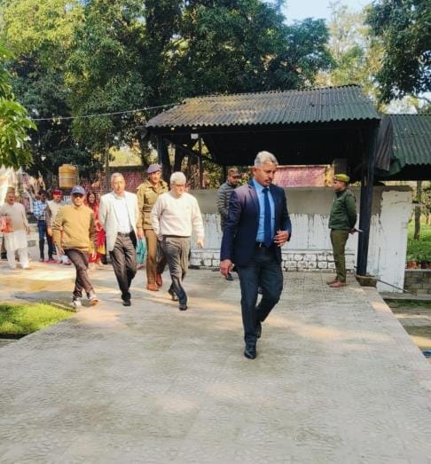 Chief Secretary Dullu bowed his head in Uttarwahini