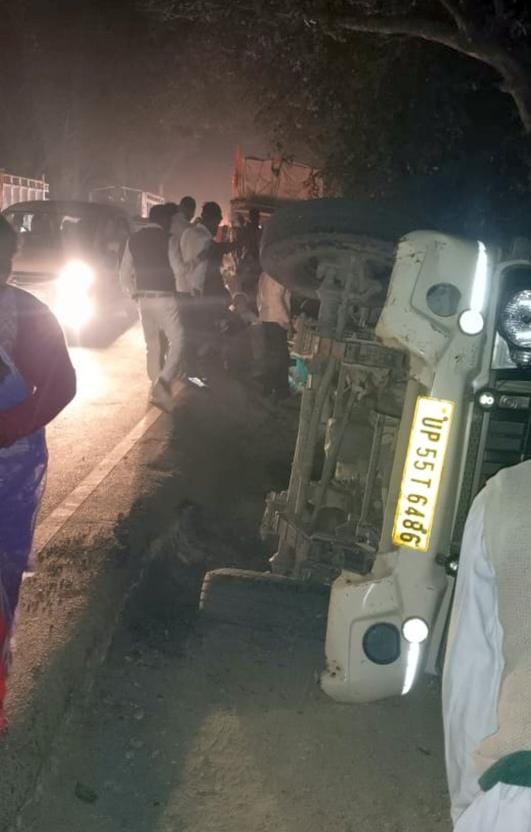 Pickup full of devotees collides with tree, three women injured