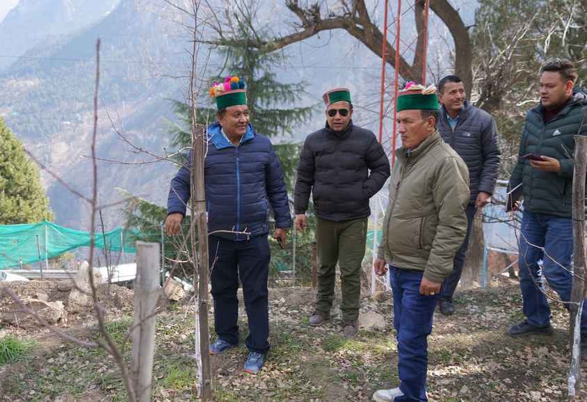 Revenue Minister Jagat Singh Negi heard the problems in Pangi Panchayat