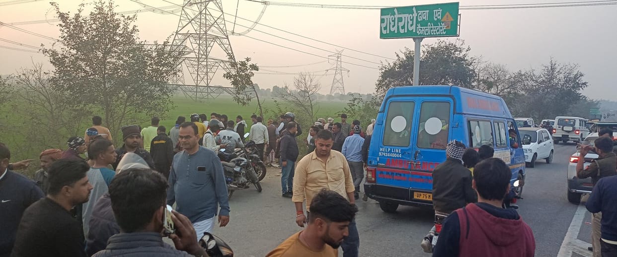 Tire of Bolero returning from Prayagraj burst, nine devotees injured