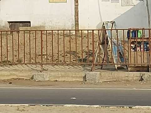 Iron nets are being installed on the roadside to prevent accidents
