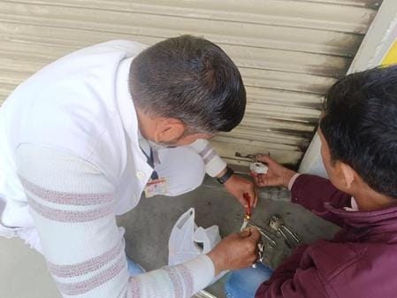 Four unregistered pathology labs sealed