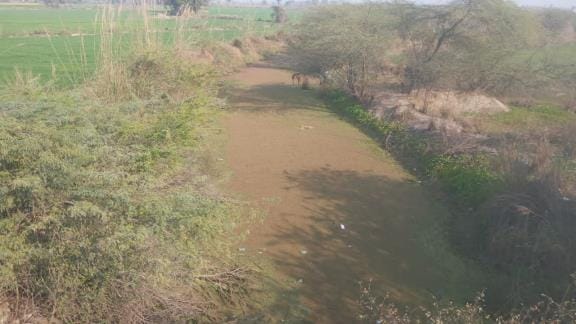 This is the limit... 1.5 crores were received, the inauguration was done, but the cleaning of the river was forgotten.