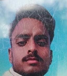 Vegetable seller dies, cousin injured in collision with pickup