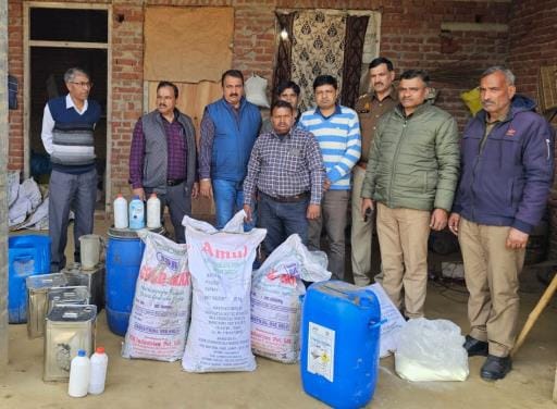 One arrested with 200 liters of fake milk