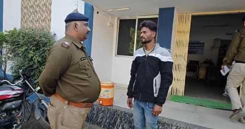 Shahdol Son is wandering from door to door in search of his missing father from Maha Kumbh Mela
