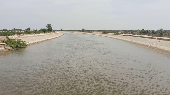 इंदिरा गांधी नहर में सिंचाई पानी बंद