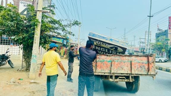 City Council teams removed encroachment from the city, seized goods