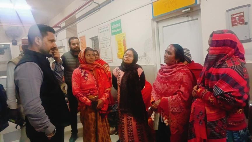 Pregnant women in distress due to not getting bed for 13 hours