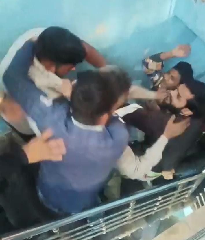 Hospital staff beat up admitted child's father, snatched Rs 25,000