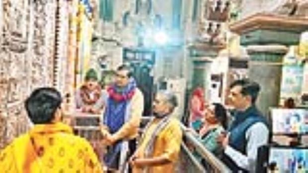 District Magistrate angry after seeing the dirt on the temple road and parking places