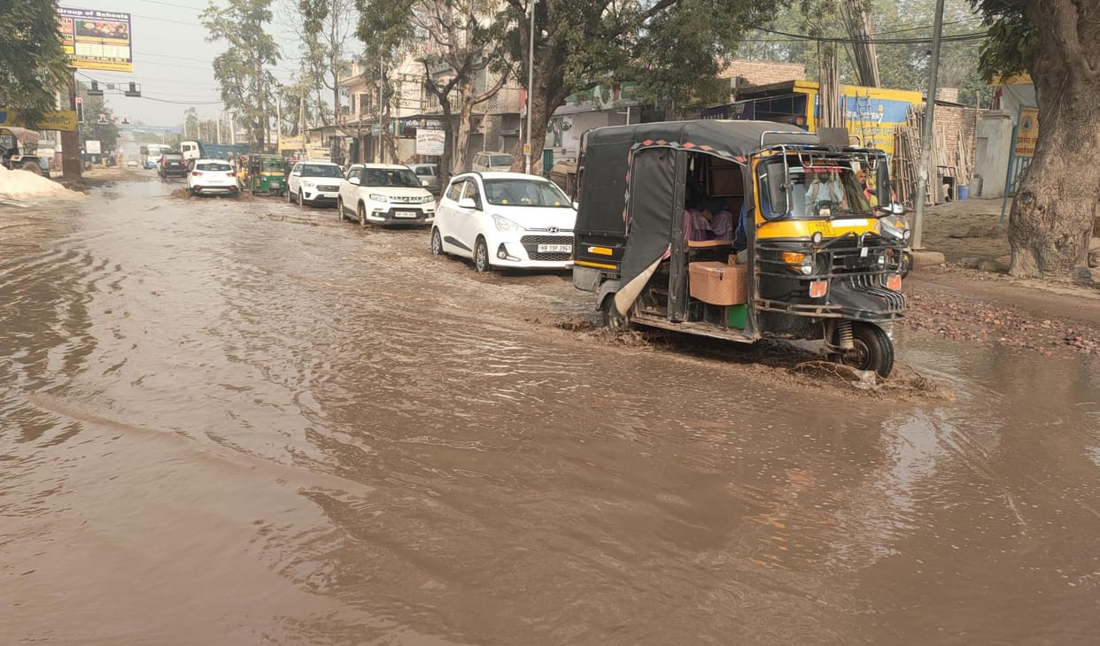 siwer water on road