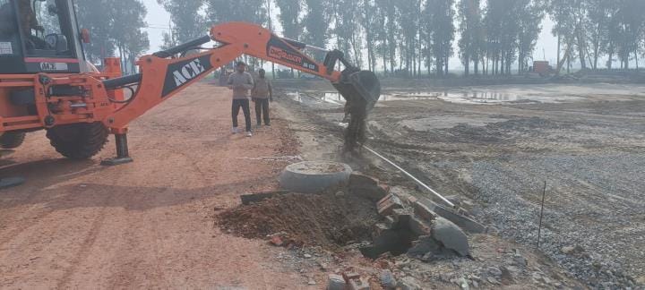 JCB runs on illegal colony being built on ten and a half acres