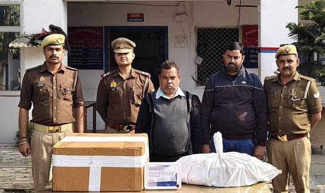 Two arrested with 80 bundles of Chinese manjha