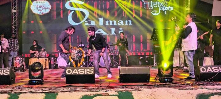 Audience danced to Salman Ali's songs