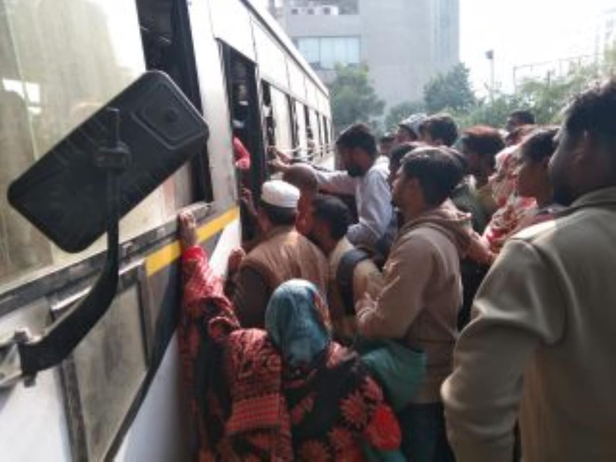 Ayodhya route closed, private vehicles charging double the fare