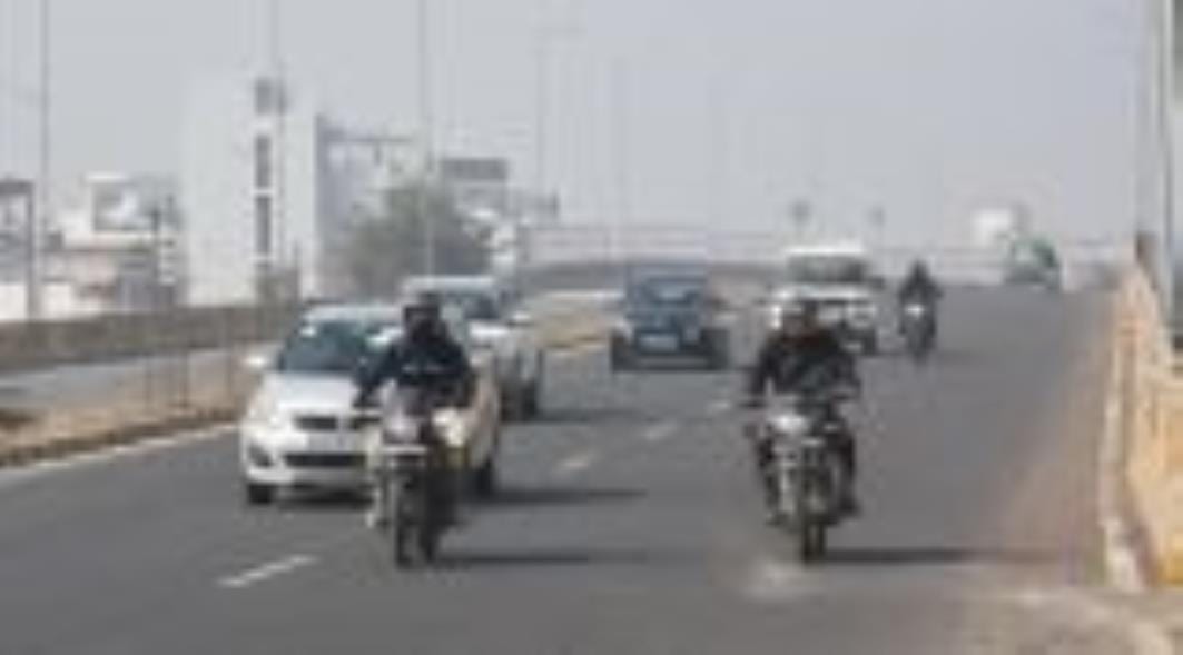 One lane of Khurramnagar flyover reopens after five days, the other will open on 3rd
