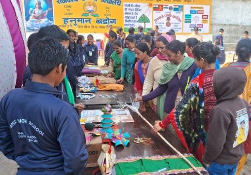 Students of Hanuman Barog School put up an exhibition of products made from scrap.