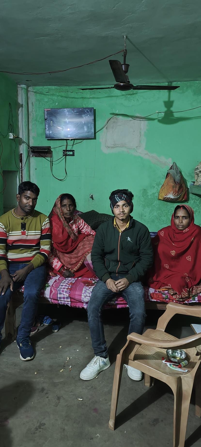 Devotees who got lost in Mahakumbh reached home... said - got new life