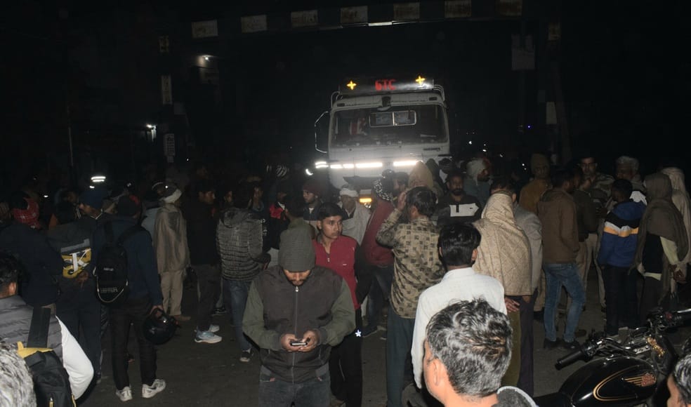 contract worker crushed to death by truck, chaos for four and a half hours
