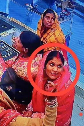 Female drummer stuffed eight gold nose nails into her mouth