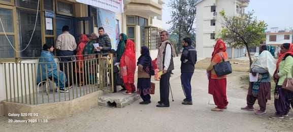 Ultrasound being done once a week in Badsar Hospital