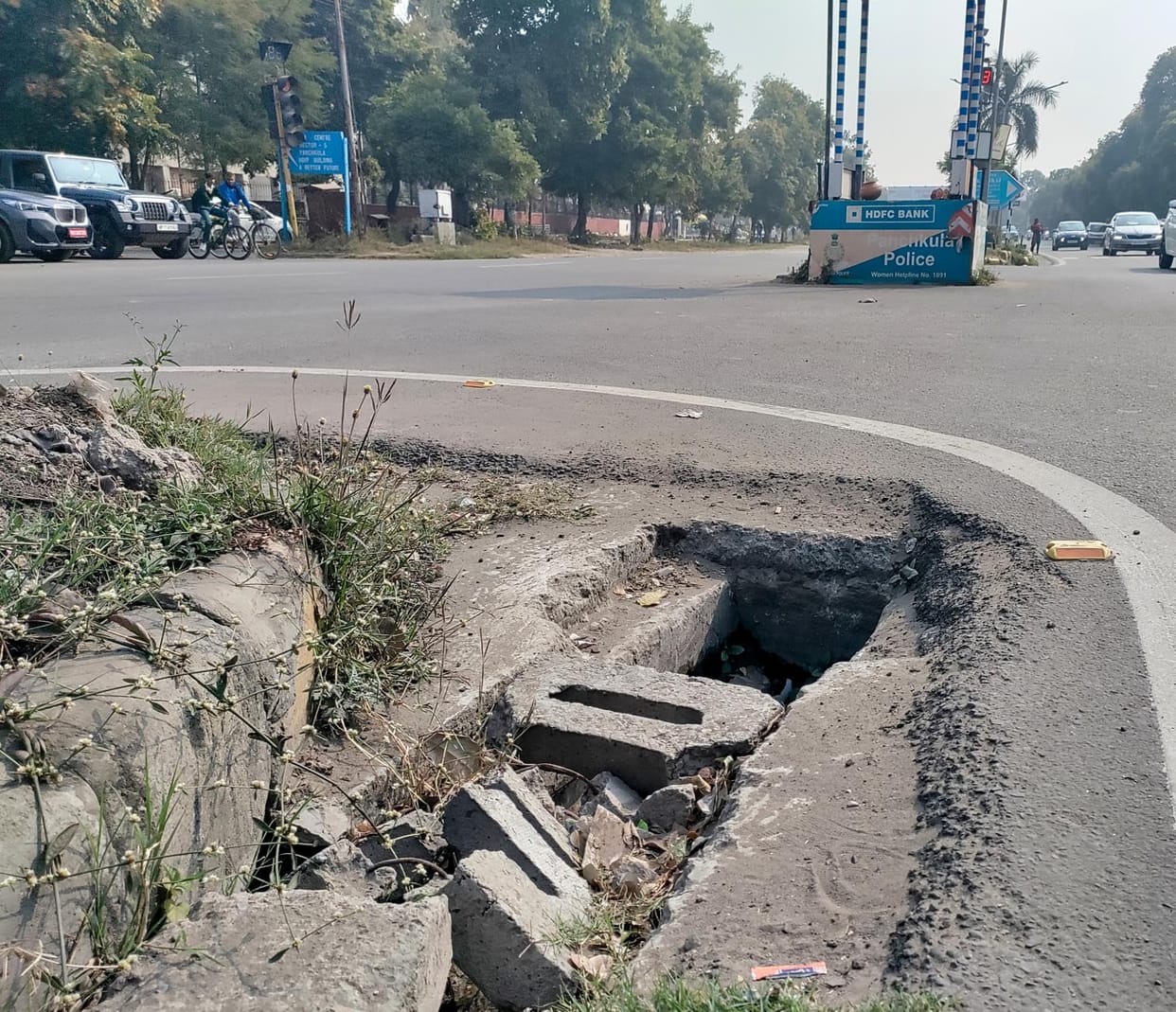 Open manholes and drains, two children lost their lives in six months, administration still inactive