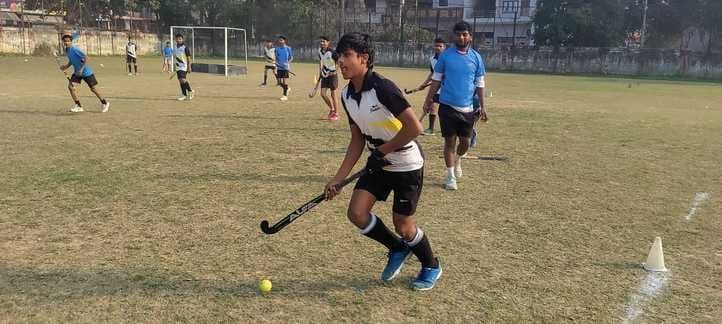 Yamunapuram Stadium won the district level hockey competition