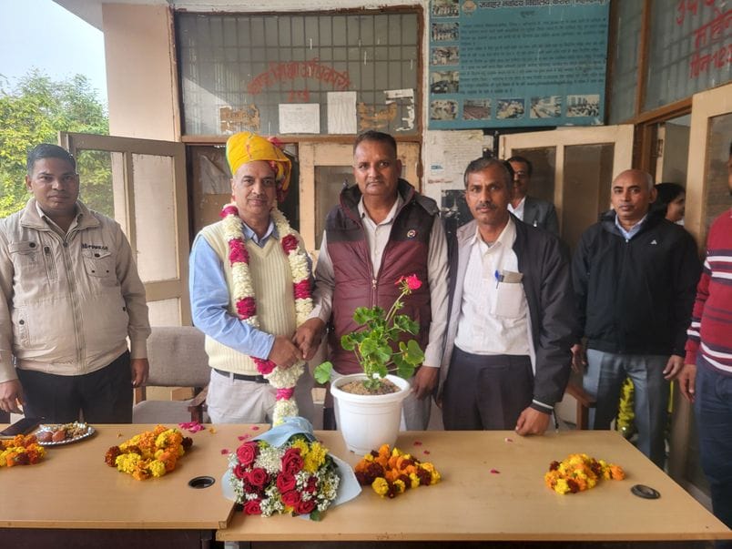 Post Office Post Master Jile Singh retired