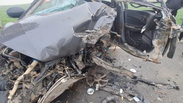 Speeding car hits bike, driver falls 20 meters away, dead body disintegrates
