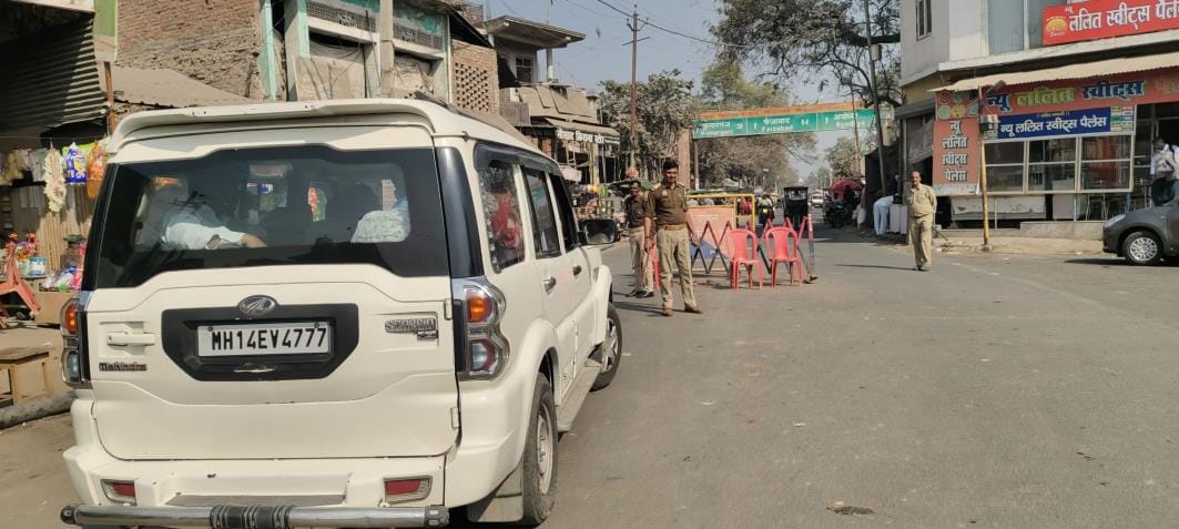 Barriers installed on Ayodhya border, ban on entry of vehicles