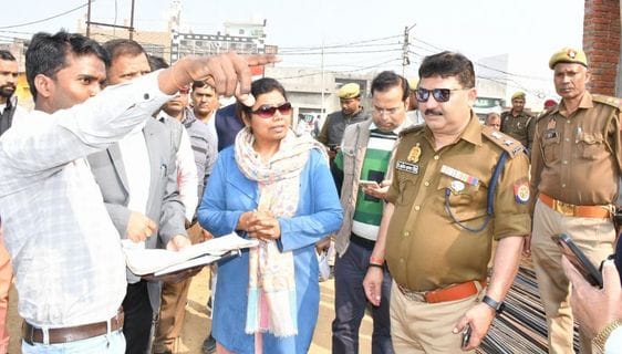 Instructions to expedite work at the under construction bus stand in Bilsi
