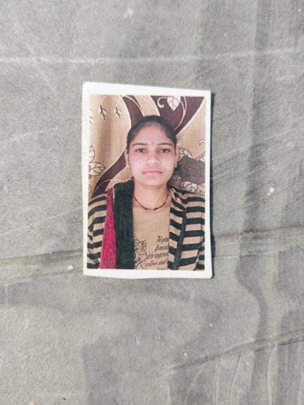 Post mortem report of woman found dead on railway track confirms hanging