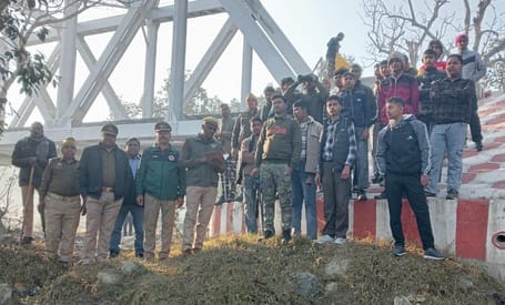 1763 birds of 39 species were seen