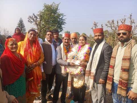 Grand welcome for Rishita Chandel on reaching her village after winning silver medal in Kabaddi.