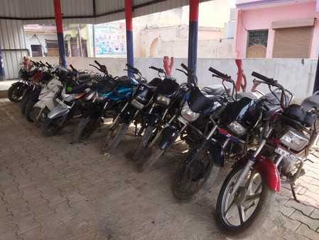 Three members of interstate vehicle theft gang arrested, 15 bikes recovered