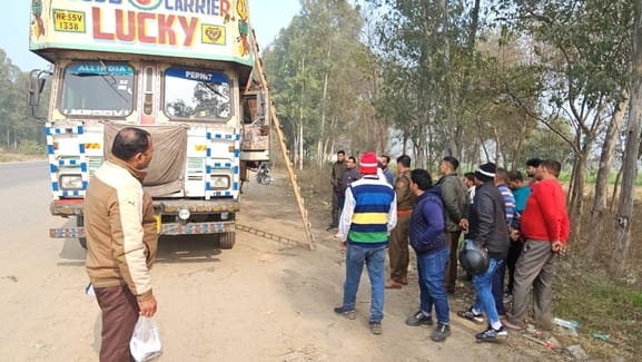 Driver's body found hanging from truck body, owner accused of torture