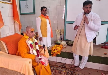 Procession taken out on making Mahant Sitaram Mahamandaleshwar