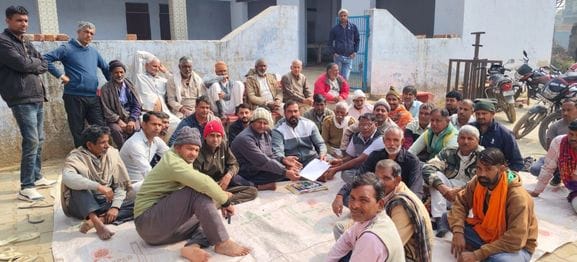 If more than 1100 greetings are given to eunuchs, a fine of Rs 5100 will be imposed.
