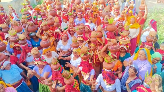 Kalash Yatra taken out before the story