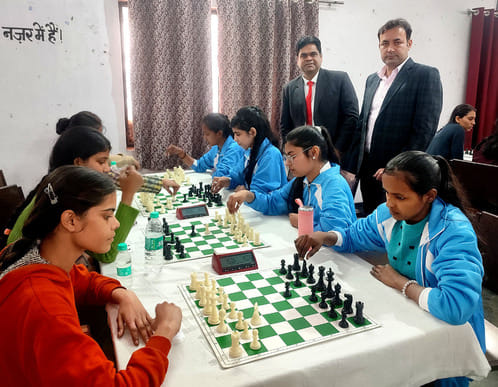 DN College team won first place in chess competition