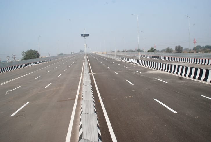 The elevated road is completely modern and the journey from Delhi to Baghpat is toll free