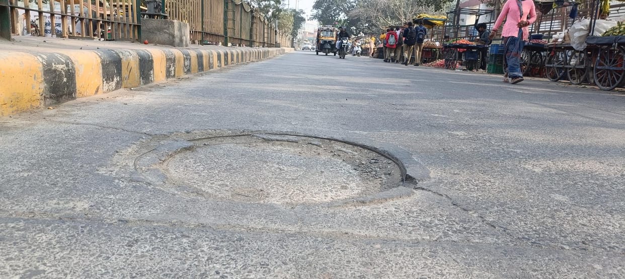 Amrit 2 officials are waiting to repair broken sewer manholes