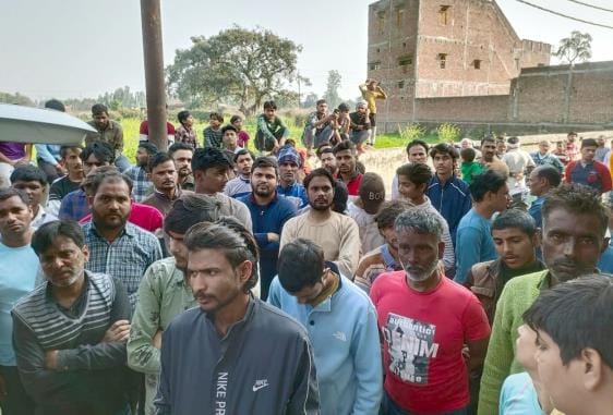 Raj Mistri died due to electric shock from high tension line