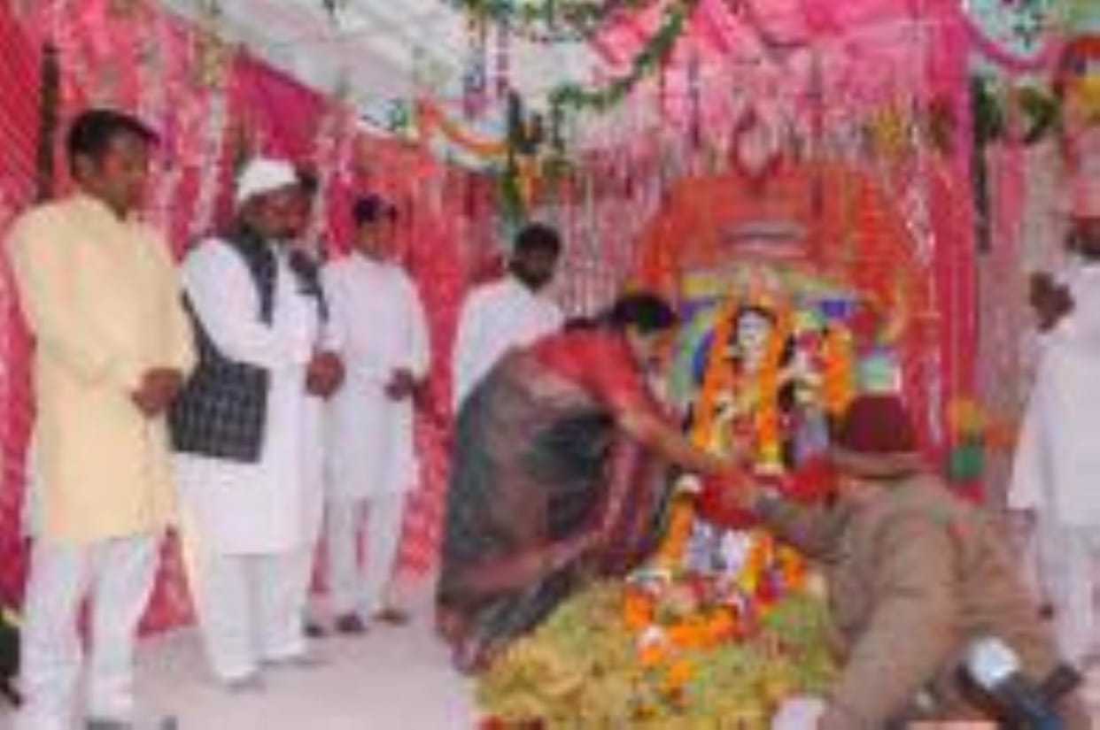 Vasant Panchami festival celebrated with pomp, Maa Saraswati puja performed