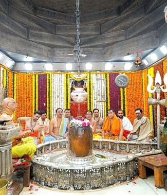 Ujjain News That date is coming when Baba Mahakal will take bath in cold water time of Aarti will change