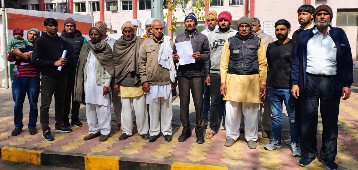 The family met the SP to arrest the accused
