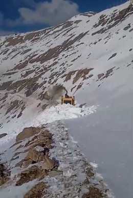 Dodra Kwar road restored for small vehicles after twenty days