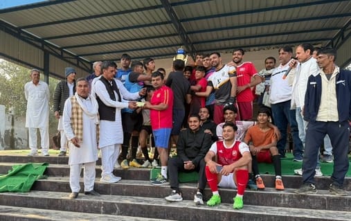 Open Football Competition: Badli won the trophy by defeating Narukhedi