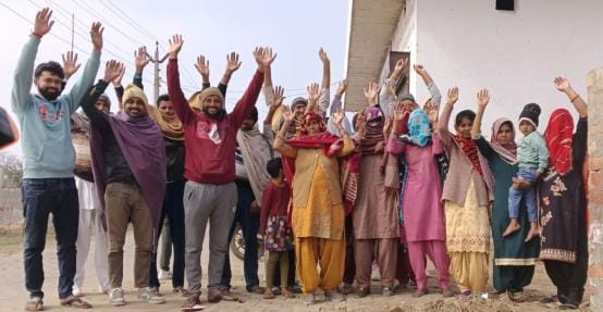 Villagers demonstrated for drainage of dirty water